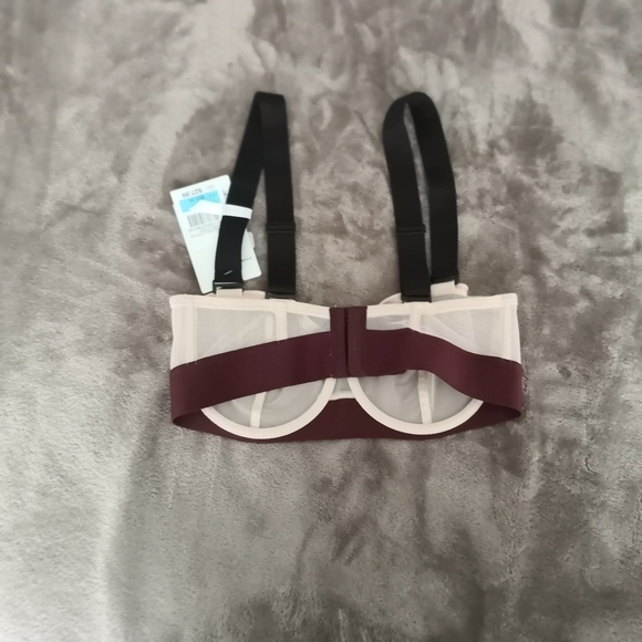 Dkny sheer convertible strapless bra - Picture 3 of 3